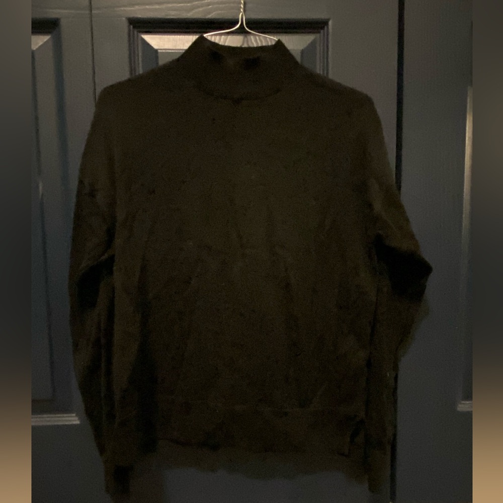 Black Old Navy Sweater
